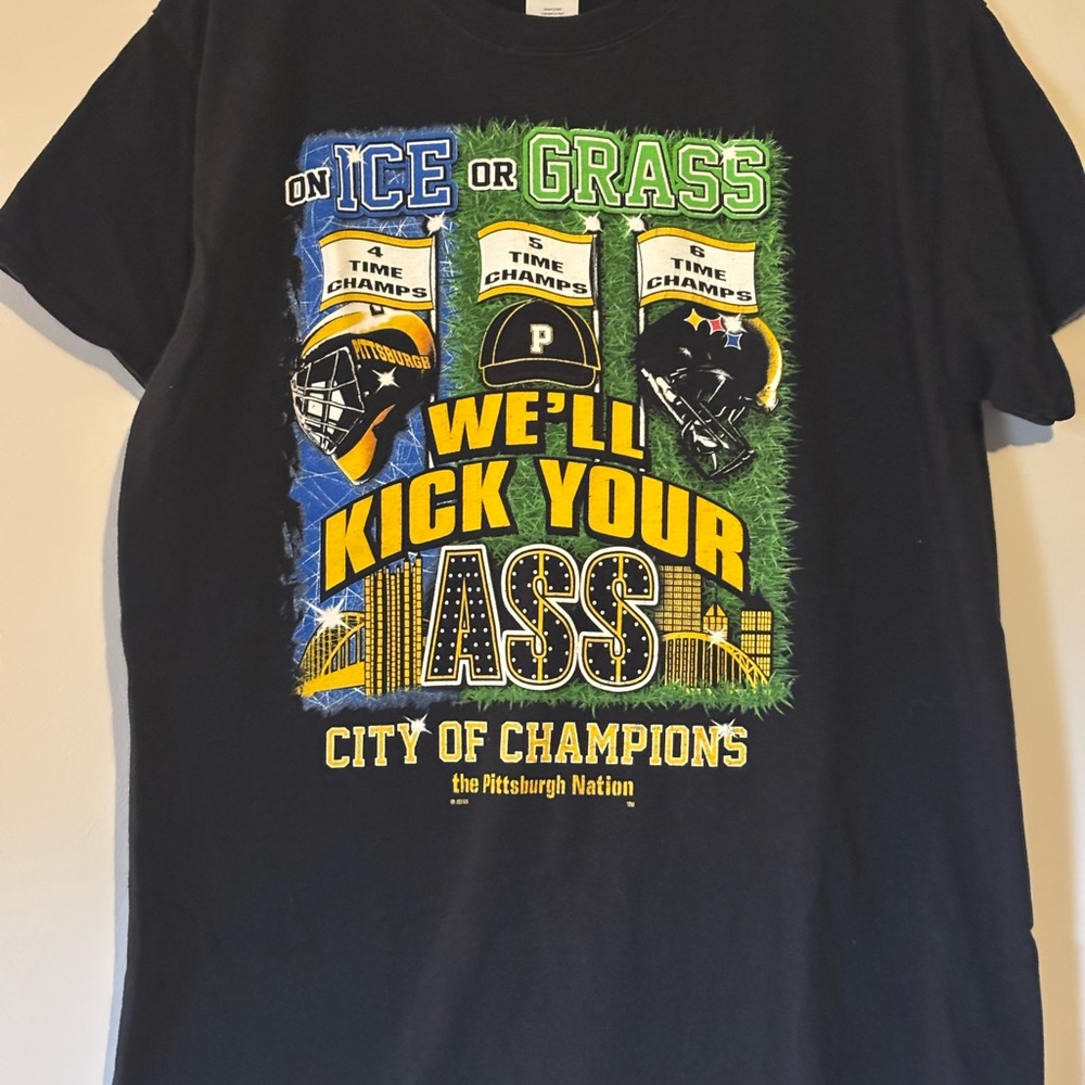 Gildan Pittsburgh Sports Fan T-Shirt
